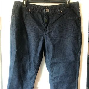 D. JEANS WOMENS DARK Wash CAPRI JEANS SIZE 14